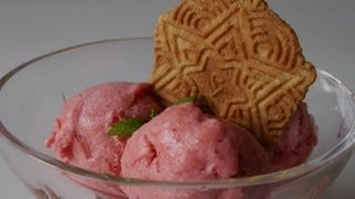 gelato fragola senza latticini [upl. by Eenafets]