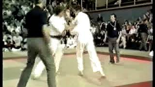 BKK Kyokushinkai Karate Peter Smit Knockout 1985 [upl. by Enylhsa]