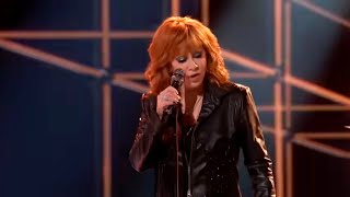 Jacquie Roar and Reba McEntire Perform Wynonnas quotNo One Else On Earthquot  Voice Live Finale  NBC [upl. by Nelhsa]