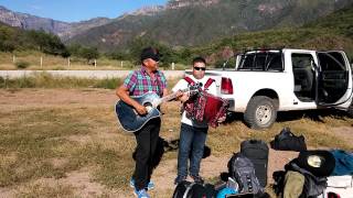 alegres de la sierra en la pista en batopilas chihuahua [upl. by Yrtnahc756]