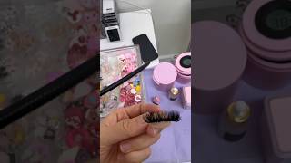 Volume lash fan making pinching method volumelashes eyelashextensions lashes [upl. by Ekenna153]