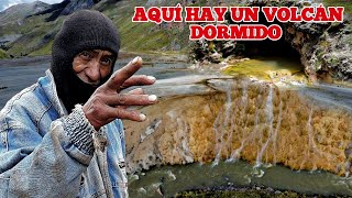 Explorando un VOLCAN DE AGUA  Huachocolpa [upl. by Ahsiliw]