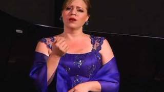 Elizabeth Caballero sings Mozarts Ridente la calma [upl. by Davidde]