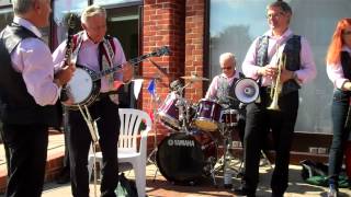 Le Marche Heathfield  The Sussex Stompers Jazz Band  Darktown Strutters Ball [upl. by Ollayos]