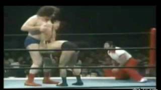 Andre The Giant Invents The Pedigree [upl. by Sander393]