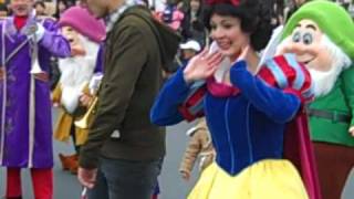 Tokyo Disneyland  Snow White Atmosphere Show Part 2 [upl. by Ettenyl]