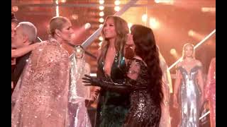 Camila Cabello junto a Celine Dion y Jennifer Lopez en el desfile The 1001 Seasons of Elie Saab [upl. by Nosnibor]