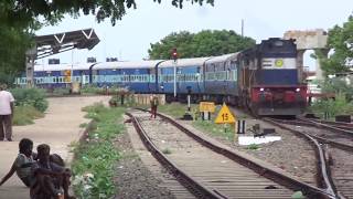 16187 Karaikkal  Ernakulam Express Entering into NAGAPATTINAM [upl. by Hguh723]