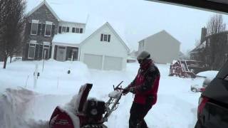 Diggin out  Honda 928  26 inches of snow [upl. by Laehcimaj]