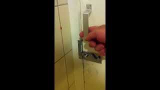 Funny and embarrassing lock on a Burger King toilet door [upl. by Adnahsar]