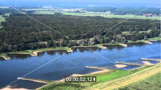 Landschaft vom Uferverlauf der Elbe bei Lenzen im Bundesland Brandenburg [upl. by Sonafets869]