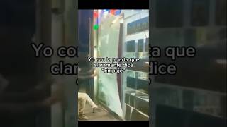 CUANDO LA PUERTA DICE EMPUJE 🗣🤣🤪 humor edit viral viralshorts [upl. by Evania]