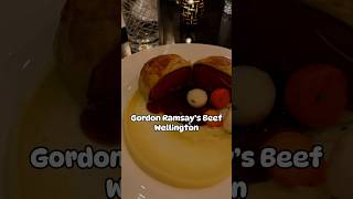 Gordon Ramsay does NOT KNOW how to cook Beef Wellington 🤯 hellskitchen lasvegas review [upl. by Shatzer]