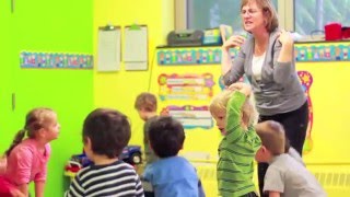 Cours de gym pour les toutpetits 18 mois à 5 ans avec Langmobile [upl. by Enyedy]