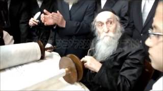 Siyum Sefer Torah  Yeshivas Brisk With R Dovid Soloveitchik amp R Berel Povarsky  Kislev 5773 [upl. by Strephon428]