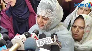 Mehbooba rues closure of Jamia Masjid on JumatulVida [upl. by Assirehc]