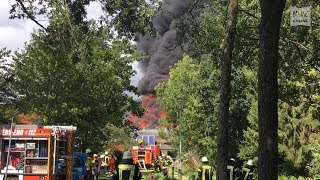 Großeinsatz in Westerstede Feuer nach Schwelbrand in Tennishalle [upl. by Emmi79]