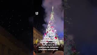 Encendido del árbol de Navidad en pueblo mágico de México se hace viral [upl. by Annaear278]