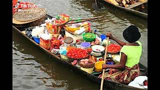 Le marché de Ganvié est flottant Une expérience unique de shopping sur l’eau✨🇧🇯😘🇧🇯✨ [upl. by Airemahs]