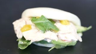 Pan Bao de ensalada de bogavante Casa Brigitte y aguacate [upl. by Weed]