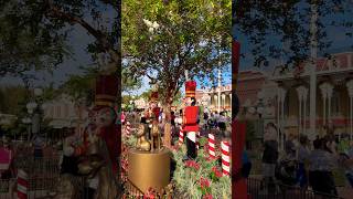 Temporada de navidad Disney World christmas season shorts disney navidad christmas travel [upl. by Reeba]