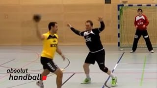 Handball  OffenseTackletraining [upl. by Eimak]