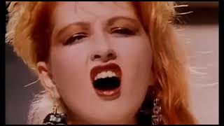 Cyndi Lauper  Girls Just Want To Have Fun  1983 TraduçãoLegenda [upl. by Sheepshanks]