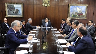 Eunício Oliveira discute pautas econômicas com governadores [upl. by Sardse]