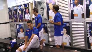 Neymar bailando tema de las culisueltas [upl. by Gnouhc689]