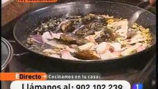 Receta de Paella de pollo y marisco ED [upl. by Larrisa]