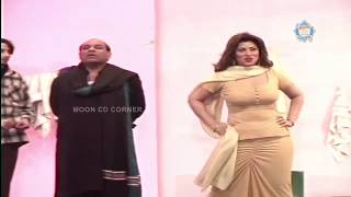 Agha Mjid and Qaiser Piya Stage Drama Hun Fair Full Comedy Clip [upl. by Vivyanne]