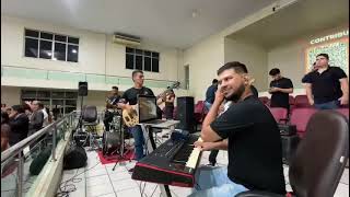 Medley  Santificação  Poderosamente vivo  Porque ele vive [upl. by Ellison]