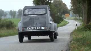 Citroen 2CV AZ 1959 Ankurbeln und Fahren [upl. by Bartholomeo]