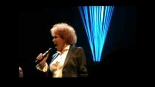 Ornella Vanoni  quotEternitàquot live [upl. by Aceber930]