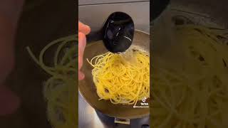 Spaghetti alle vongole Pevarasse [upl. by Joete]