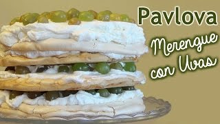 Pavlova cake  Receta de pavlova de merengue con uvas  Postres con uvas [upl. by Aicilegna468]