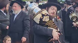 Hachnasos Sefer Torah Vishnitz in Stamford Hill London July 2024 [upl. by Rodney]