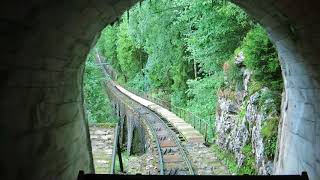 Standseilbahn 643001 Schwyz Schlattli  Stoos alte Stoosbahn Talfahrt 2017 [upl. by Amikay]