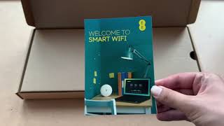 Unboxing EE Smart Hub Router And Smart WiFi Disc [upl. by Eiral]