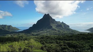 Su e giù con il drone per Moorea  Polinesia Francese [upl. by Ahseret]