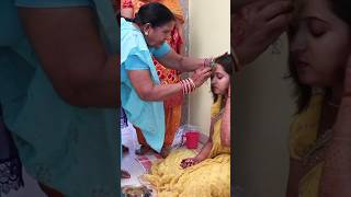 geet gawawan haldi chumawan 😊 youtubeshorts ytshorts vivahgeet bhojpuri shadisong wedding [upl. by Adnicaj474]