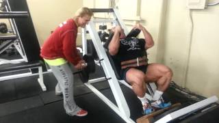 Tom Platz coaching me on hack squats with isotension [upl. by Hoes]