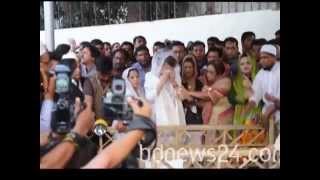 Khaleda Zia breaks down at son Arafat Rahman Cocos grave [upl. by Kathryn]