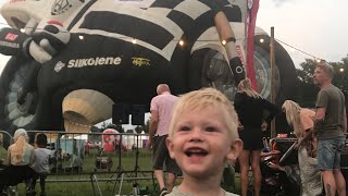 luchtballon festival Joure Friese ballonfeesten Joure Met de grootste luchtballon ter wereld [upl. by Egamlat891]