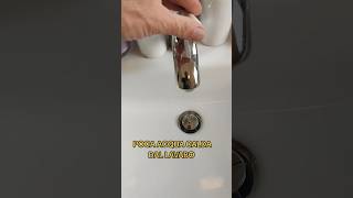 calcare blocca lacqua calda nel lavandino il lavabo non ha acqua calda [upl. by Nellda742]