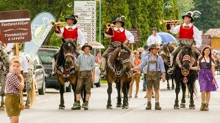 Festumzug in Toblach 2016 [upl. by Novelc788]