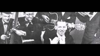 AH HA  Leo Mathisen and his orchestra 1942 [upl. by Ceevah]