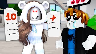 ROVINO LA VITA DEI BAMBINI DA MAMMMA CATTIVA SU ROBLOX [upl. by Ingamar695]