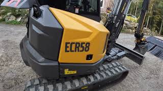 Volvo ECR58 Review with Engcon [upl. by Nayrb]