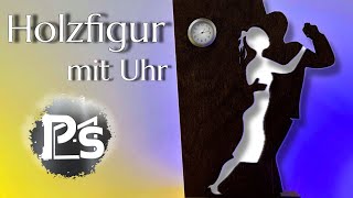 Holzfigur mit Uhr [upl. by Aicenat317]